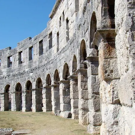 Seaview Arena 아파트